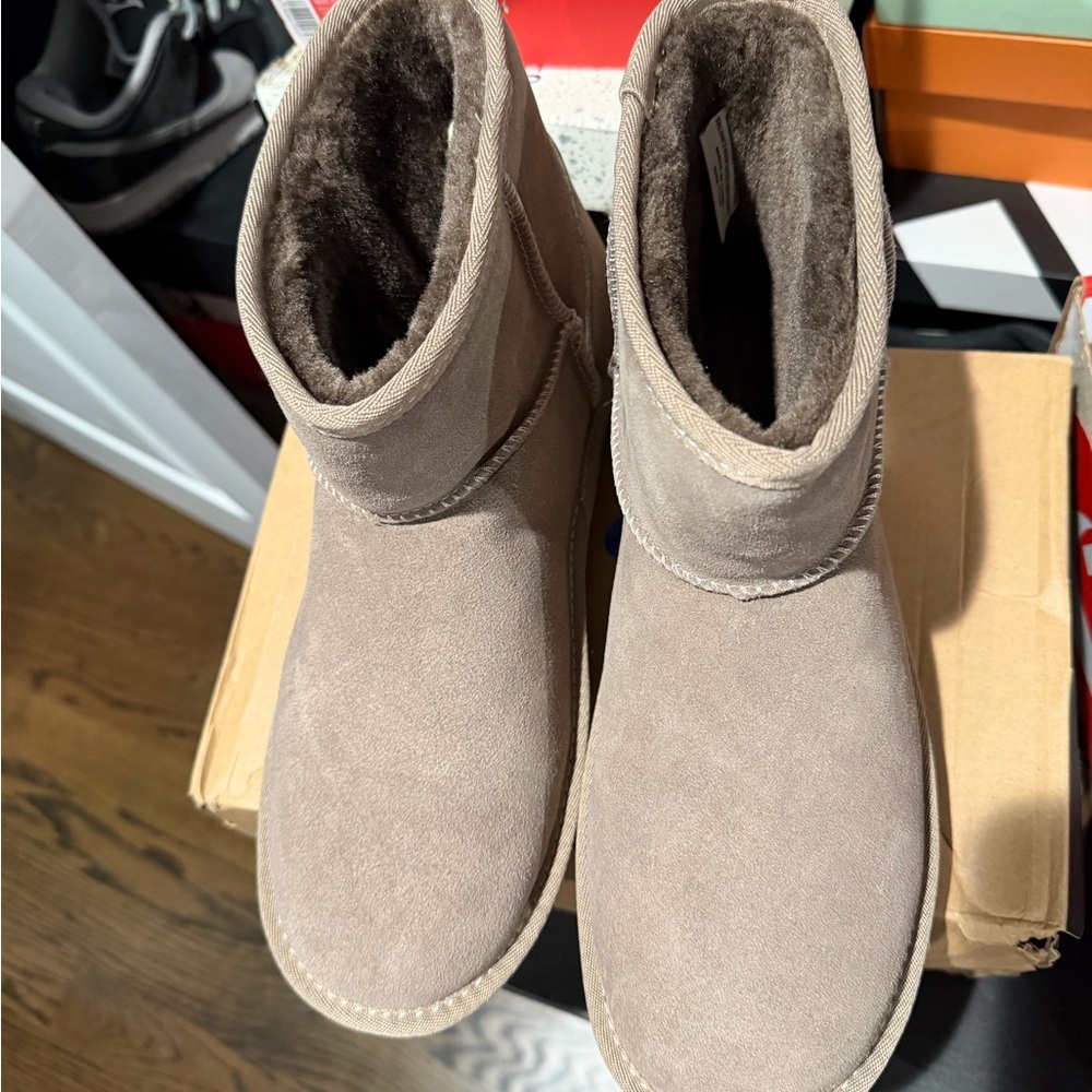 CushionAire Cozy Tan Suede Boots 11M - Picture 3 of 6